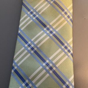 Elegant Plaid Tie in Green and Blue